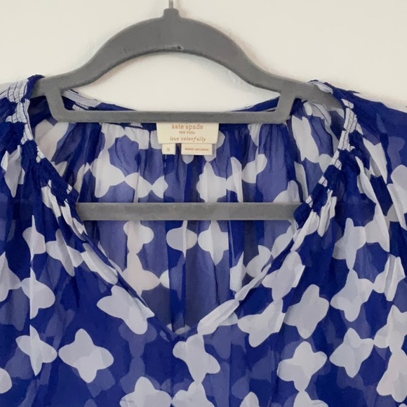 Kate Spade blue/white patterned 3/4 sleeve blouse - Picture 3 of 4